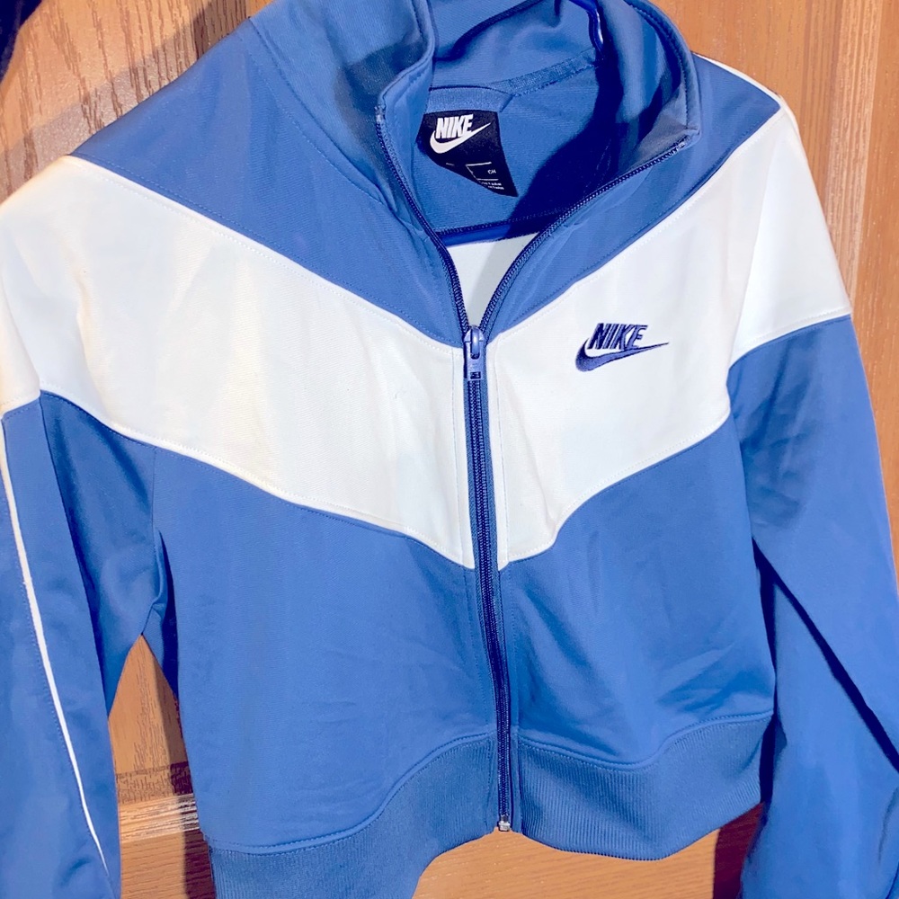 NIKE BRAND NEW bomber jacket